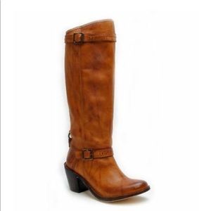 Women’s FRYE BOOTS Size 8.5 Carmen boot 77386